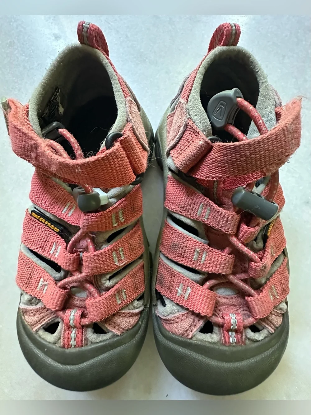 KEEN Newport H2 Kids Salmon Hiking Water Sandals Size 10 (Size 27/28 EU)